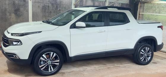 FIAT TORO 1.3 TURBO 270 FLEX FREEDOM AT6 FIAT TORO 1.3 TURBO 270 FLEX FREEDOM AT6